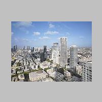 Richard Meier, House in Tel Aviv (Rothschild Tower), photo by Roland Halbe on world-architects.com.jpg